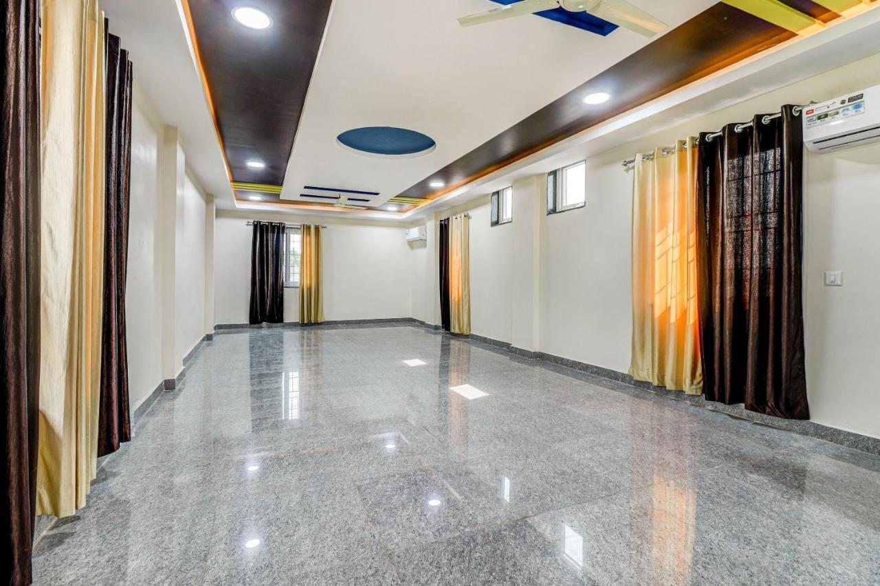 Oyo Sri Singampalli Residency Raspari Palao Extérieur photo