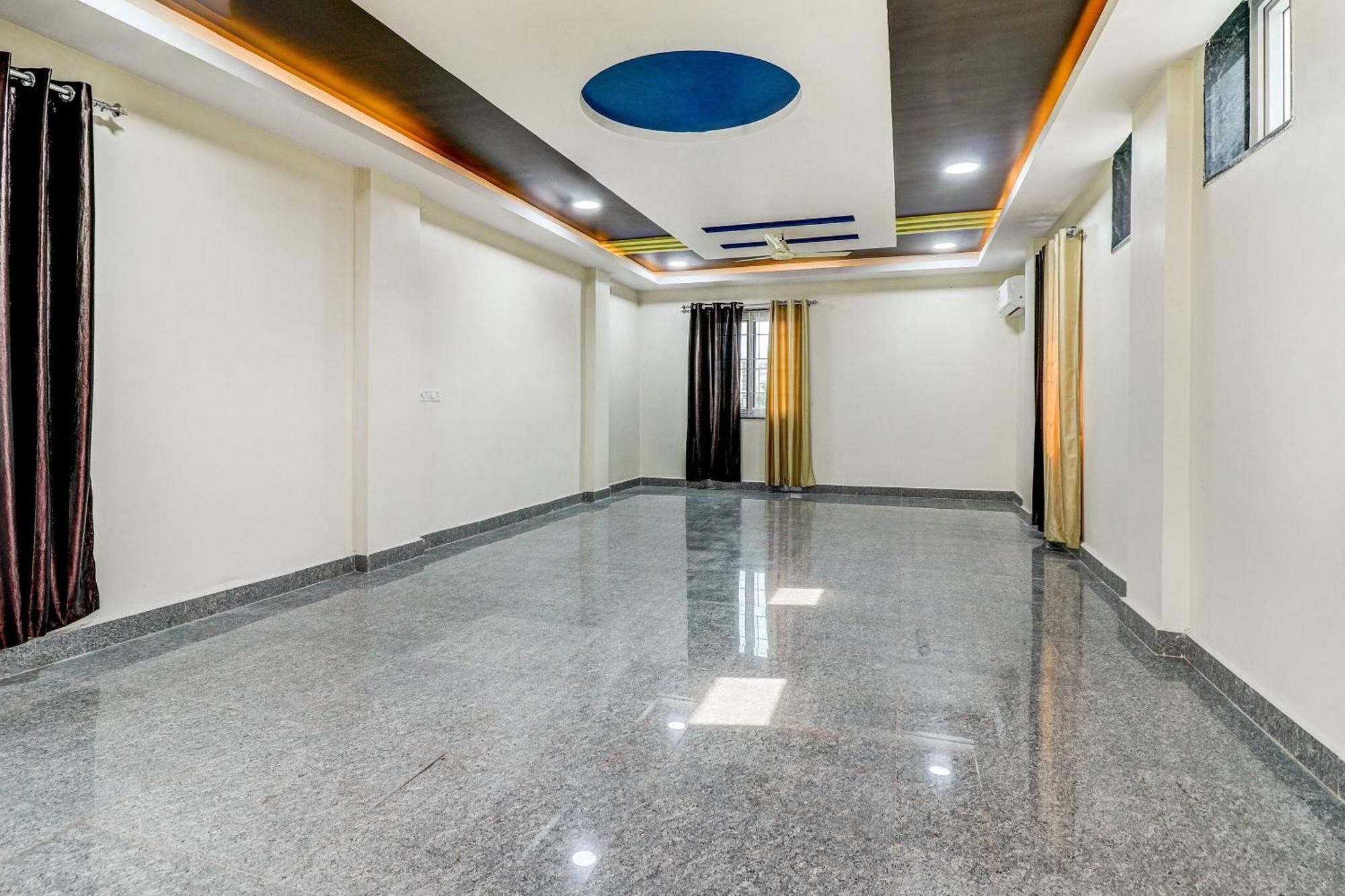 Oyo Sri Singampalli Residency Raspari Palao Extérieur photo